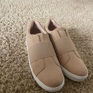 Steve Madden Slip ons
